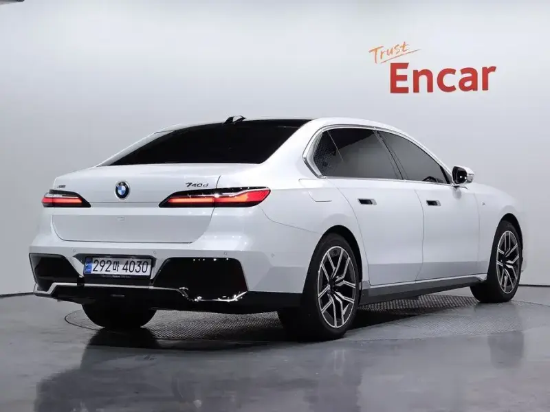2025 BMW 7 серии с пробегом 9 567 км