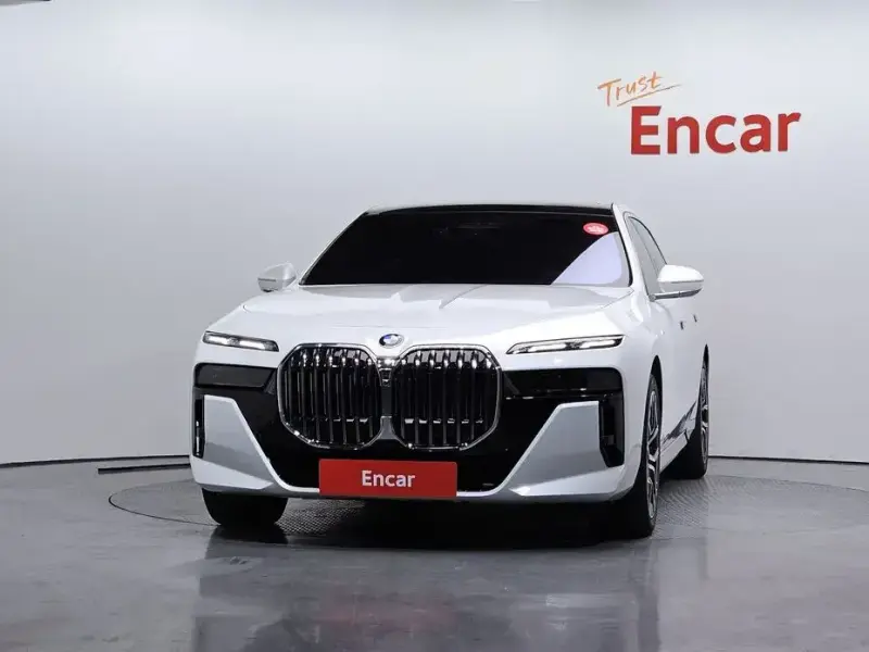 2025 BMW 7 серии с пробегом 9 567 км
