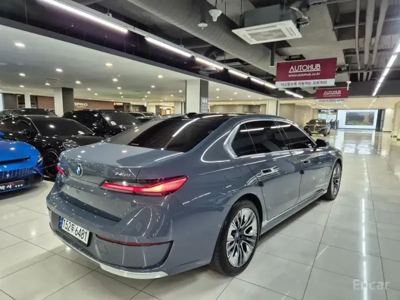 2023 BMW 7 серии с пробегом 33 535 км