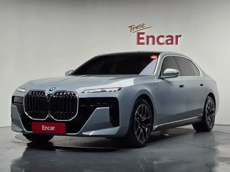 2025 BMW 7 серии с пробегом 15 140 км