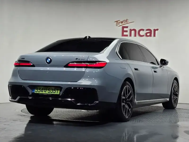 2025 BMW 7 серии с пробегом 15 140 км
