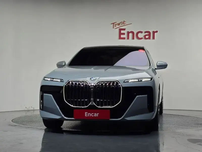 2025 BMW 7 серии с пробегом 15 140 км