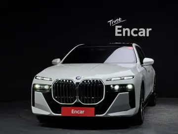 2024 BMW 7 серии с пробегом 12 930 км
