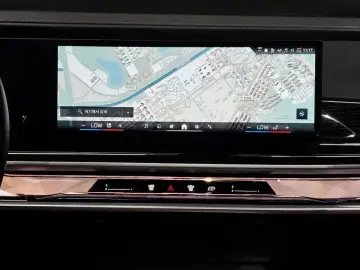 2024 BMW 7 серии с пробегом 12 930 км