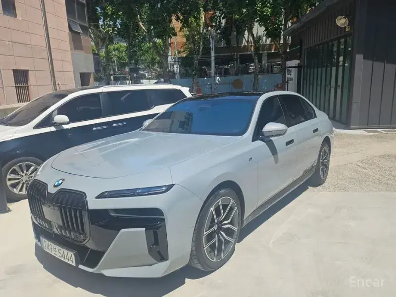 2023 BMW 7 серии с пробегом 36 400 км
