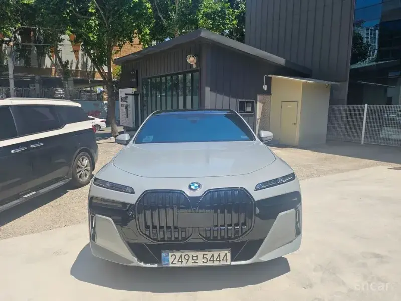 2023 BMW 7 серии с пробегом 36 400 км