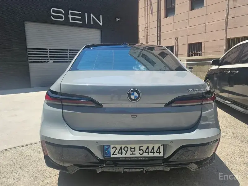 2023 BMW 7 серии с пробегом 36 400 км