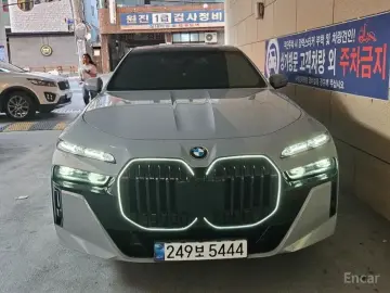 2023 BMW 7 серии с пробегом 36 400 км