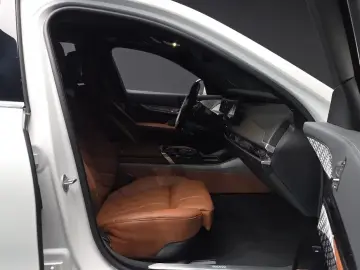 2025 BMW 7 серии с пробегом 7 831 км