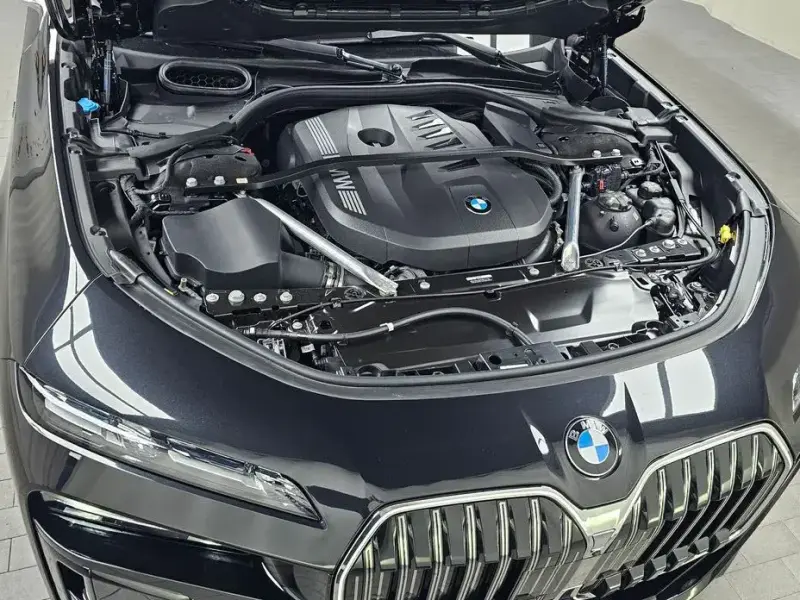 2025 BMW 7 серии с пробегом 5 582 км