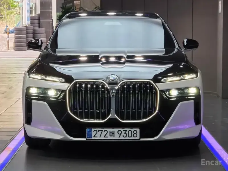 2023 BMW 7 серии с пробегом 24 580 км