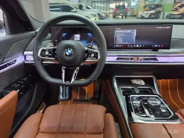 2023 BMW 7 серии с пробегом 24 580 км