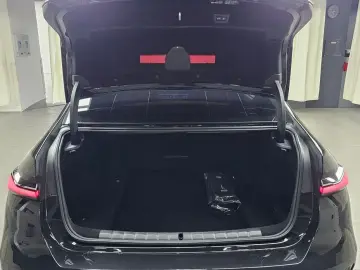 2025 BMW 7 серии с пробегом 5 582 км
