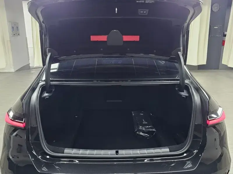 2025 BMW 7 серии с пробегом 5 582 км