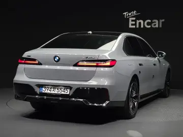 2025 BMW 7 серии с пробегом 4 969 км