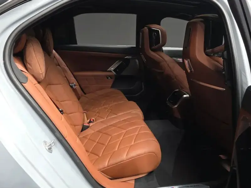 2025 BMW 7 серии с пробегом 4 969 км