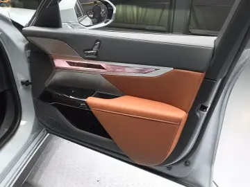 2025 BMW 7 серии с пробегом 4 969 км
