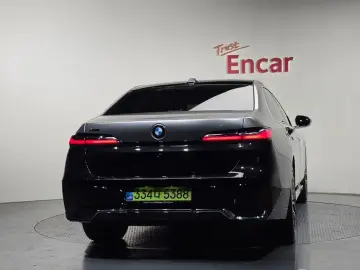 2025 BMW 7 серии с пробегом 18 437 км