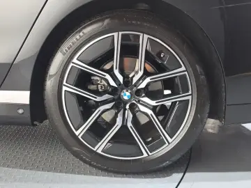 2025 BMW 7 серии с пробегом 18 437 км