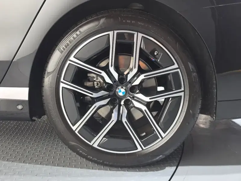 2025 BMW 7 серии с пробегом 18 437 км