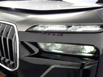 2025 BMW 7 серии с пробегом 18 437 км