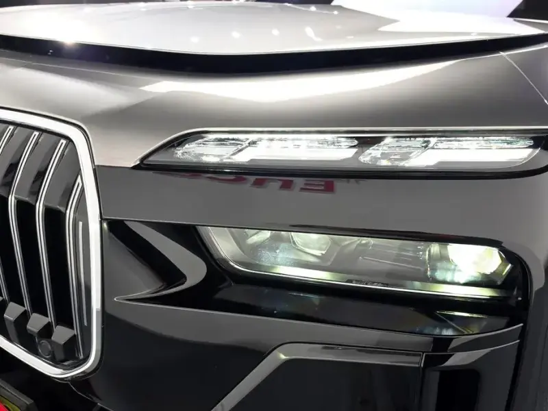 2025 BMW 7 серии с пробегом 18 437 км