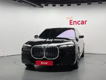 2025 BMW 7 серии с пробегом 12 584 км