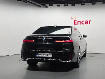 2025 BMW 7 серии с пробегом 12 584 км