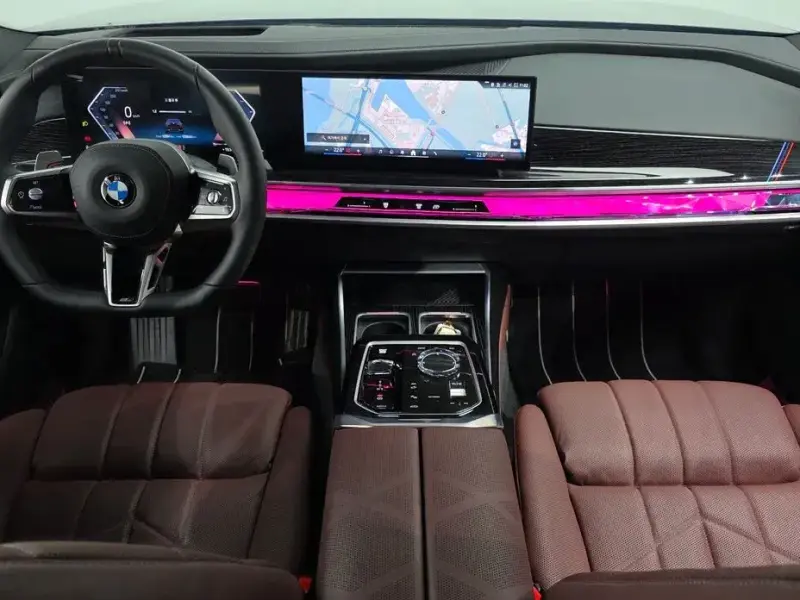 2025 BMW 7 серии с пробегом 12 584 км