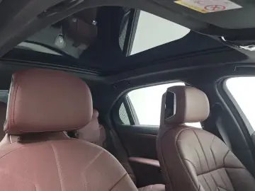 2025 BMW 7 серии с пробегом 12 584 км