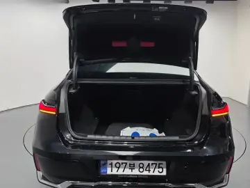 2025 BMW 7 серии с пробегом 12 584 км