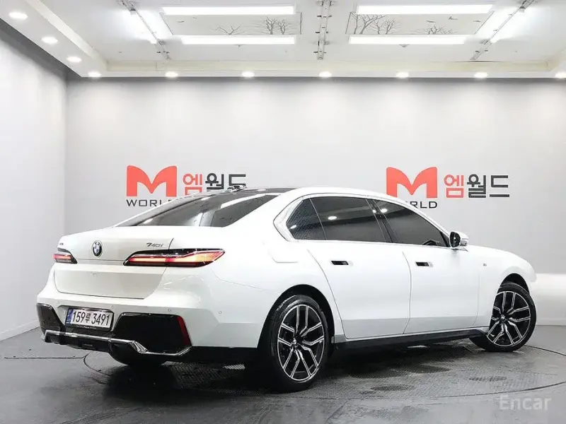 2024 BMW 7 серии с пробегом 19 539 км