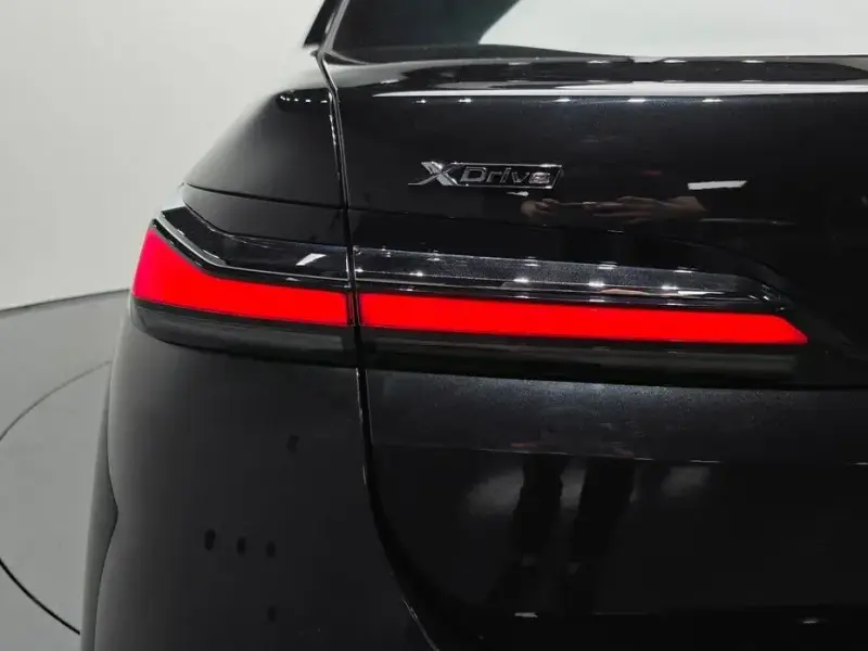 2025 BMW 7 серии с пробегом 12 584 км