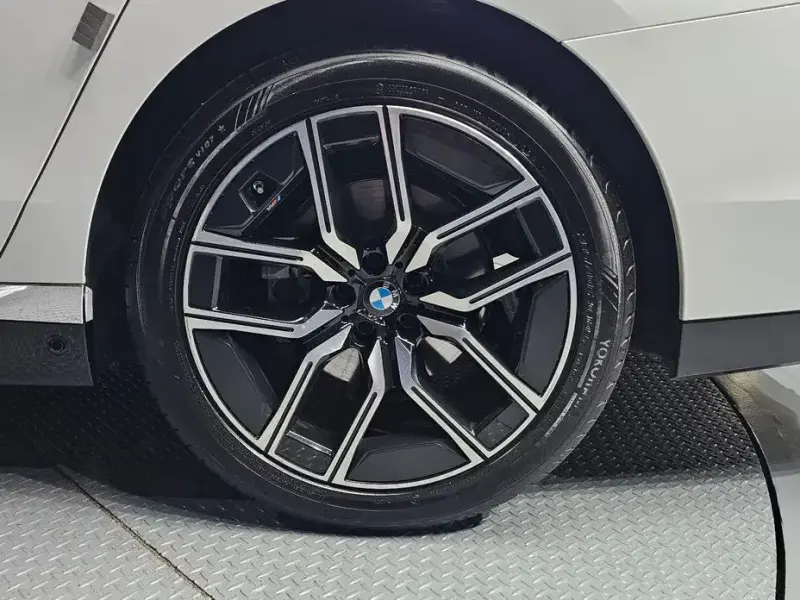 2025 BMW 7 серии с пробегом 20 255 км