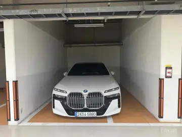 2025 BMW 7 серии с пробегом 8 945 км