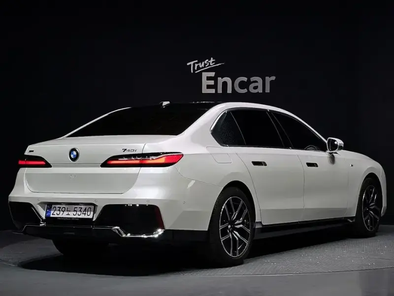 2023 BMW 7 серии с пробегом 38 486 км