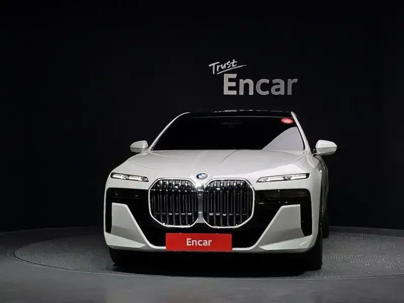 2023 BMW 7 серии с пробегом 38 486 км