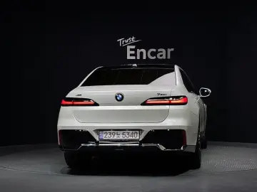 2023 BMW 7 серии с пробегом 38 486 км
