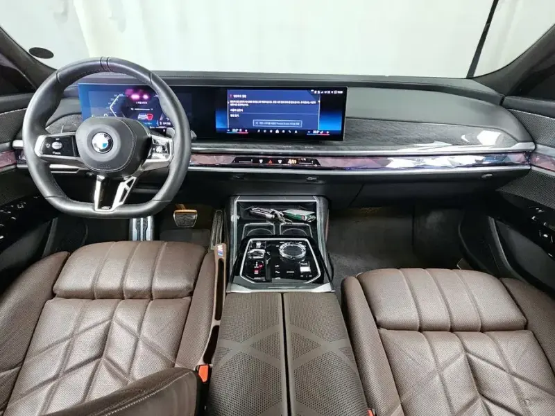 2023 BMW 7 серии с пробегом 38 486 км
