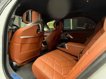 2025 BMW 7 серии с пробегом 8 945 км