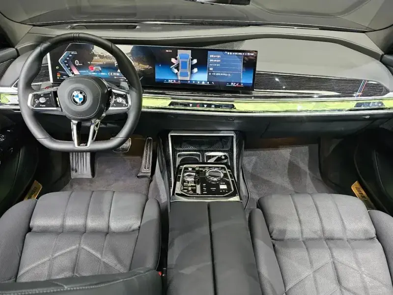 2025 BMW 7 серии с пробегом 10 229 км