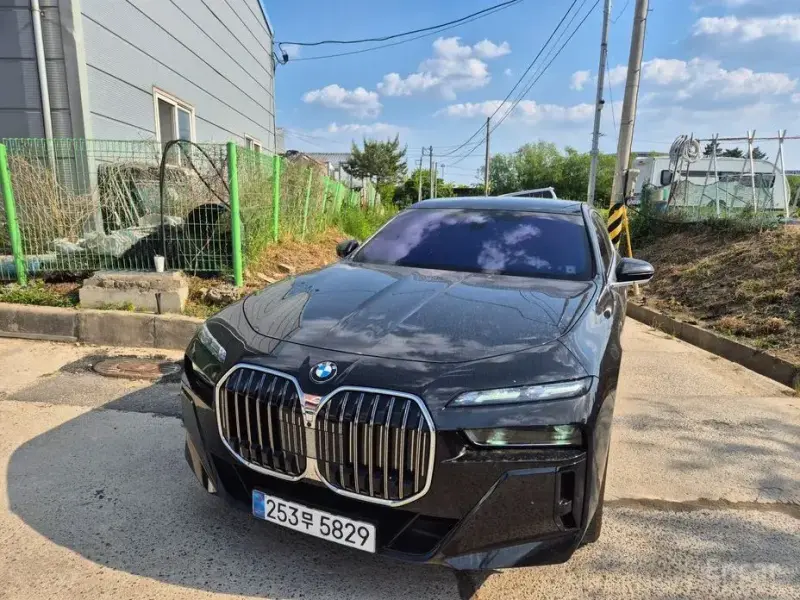 2025 BMW 7 серии с пробегом 6 742 км
