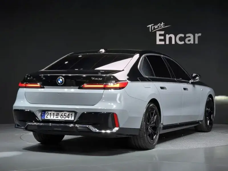2025 BMW 7 серии с пробегом 15 744 км
