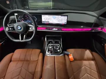 2025 BMW 7 серии с пробегом 15 744 км