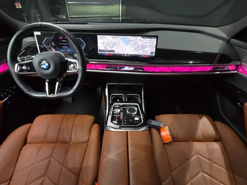 2025 BMW 7 серии с пробегом 15 744 км