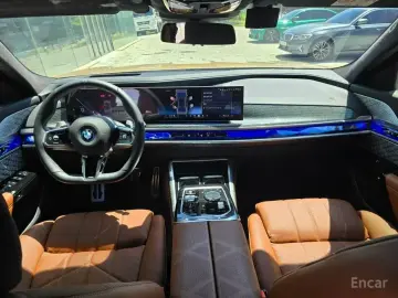 2024 BMW 7 серии с пробегом 8 503 км