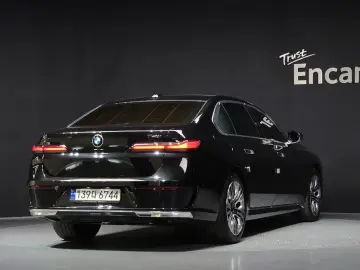 2023 BMW 7 серии с пробегом 38 555 км