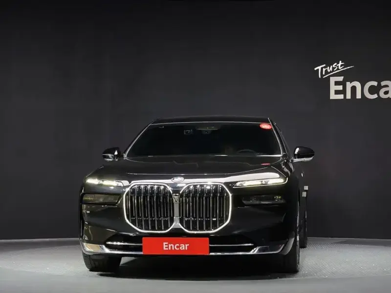2023 BMW 7 серии с пробегом 38 555 км