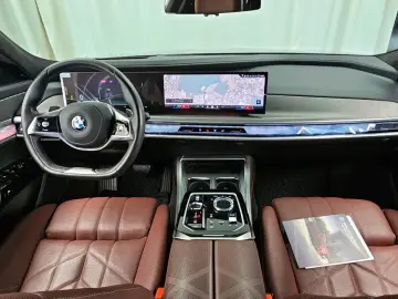 2023 BMW 7 серии с пробегом 38 555 км