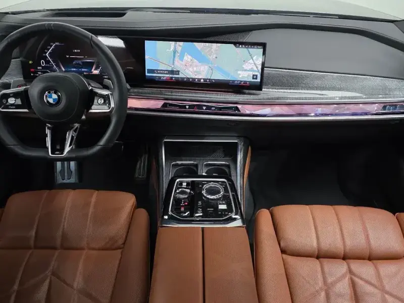 2024 BMW 7 серии с пробегом 22 248 км